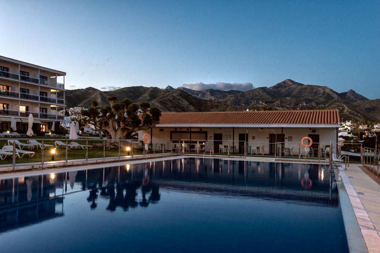 Hotel Parador de Nerja Exterior foto