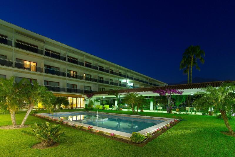 Hotel Parador de Nerja Exterior foto